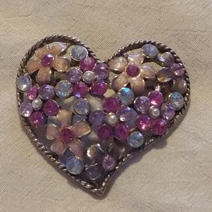 🌺2/$25 or 5/$50 Hearts and Flowers Brooch